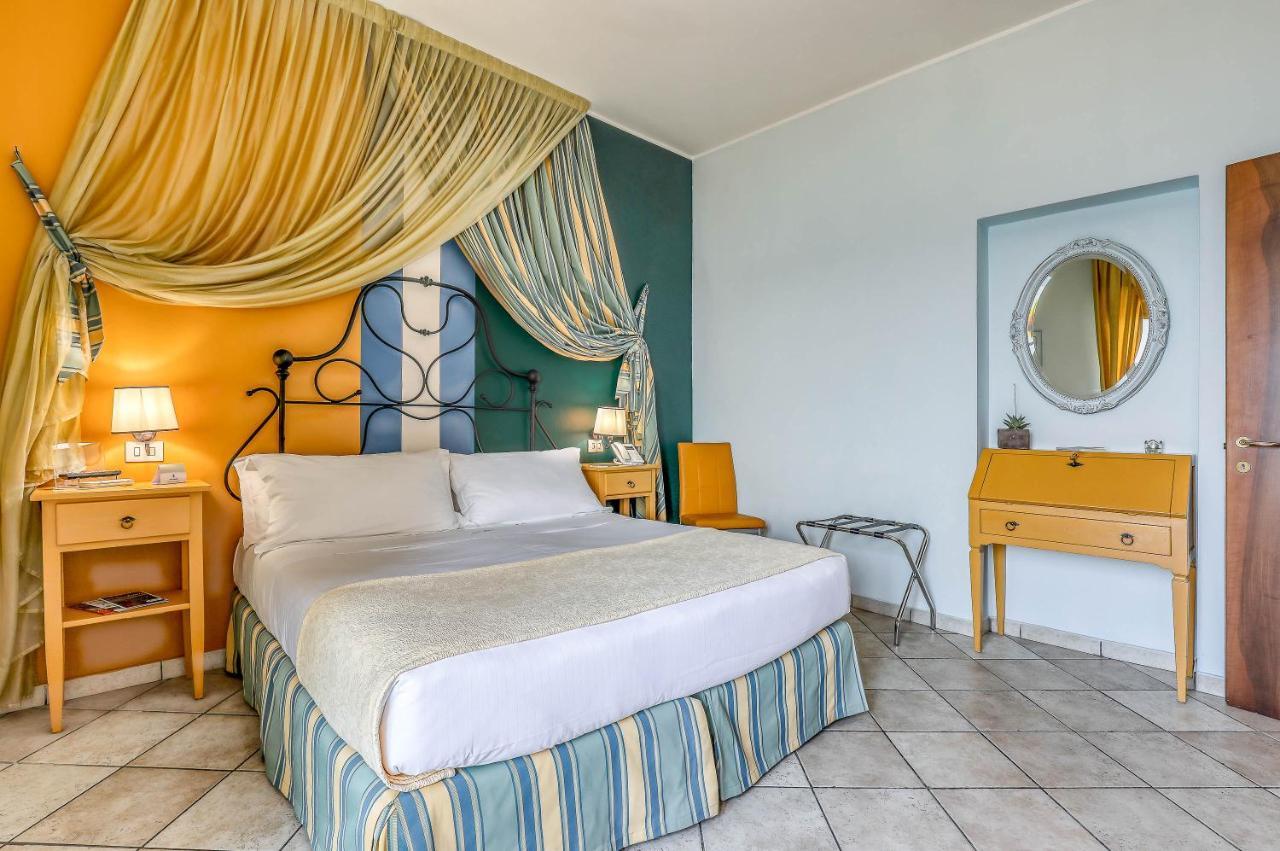Hotel Albatros Varigotti Ngoại thất bức ảnh