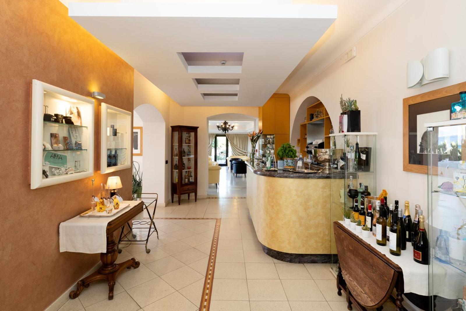 Hotel Albatros Varigotti Ngoại thất bức ảnh