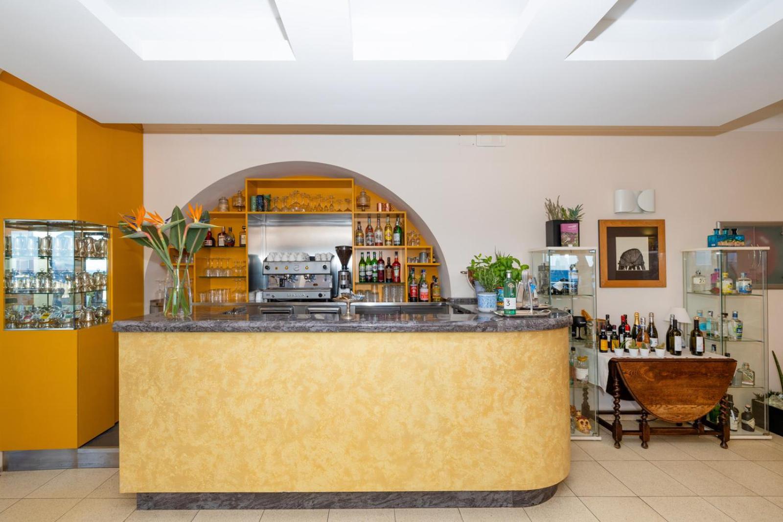 Hotel Albatros Varigotti Ngoại thất bức ảnh