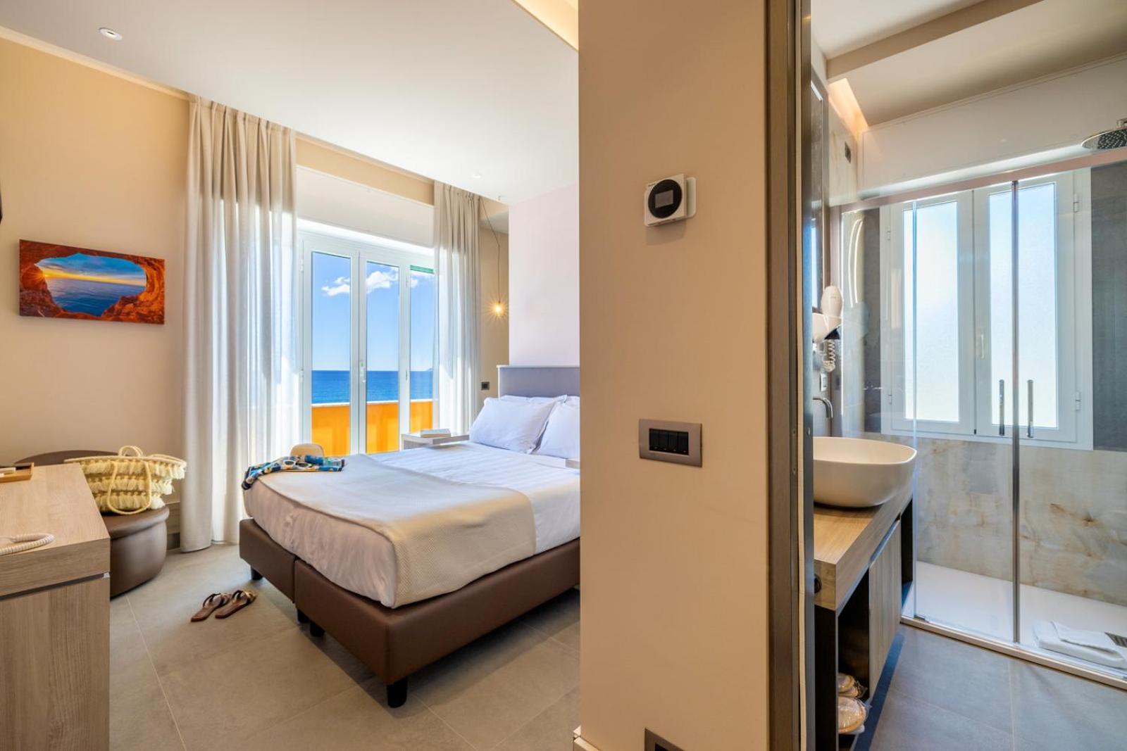 Hotel Albatros Varigotti Ngoại thất bức ảnh